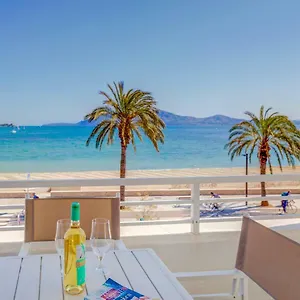  Apartment Beachfront Sivella By Sealand